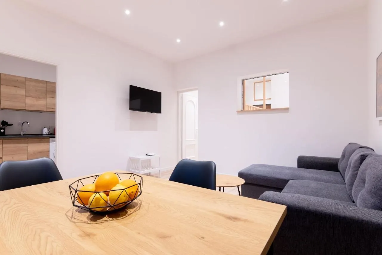 Sarale Apartments Palermo 0*,
