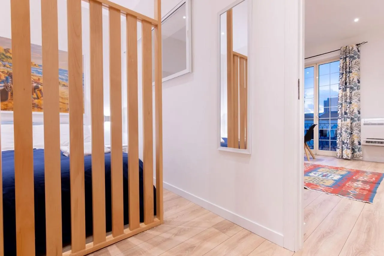Sarale Apartments Палермо Италия