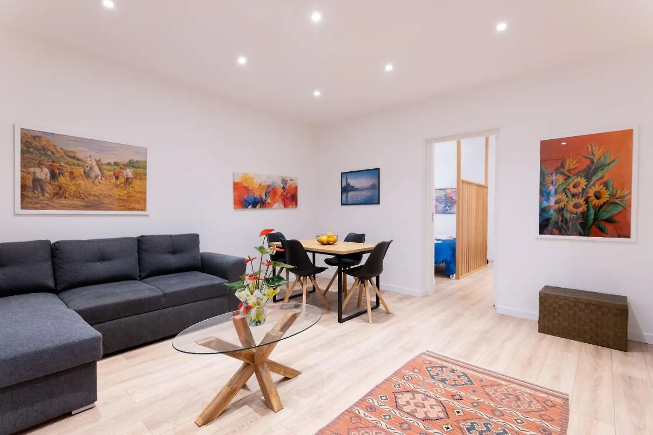 Sarale Apartments Палермо