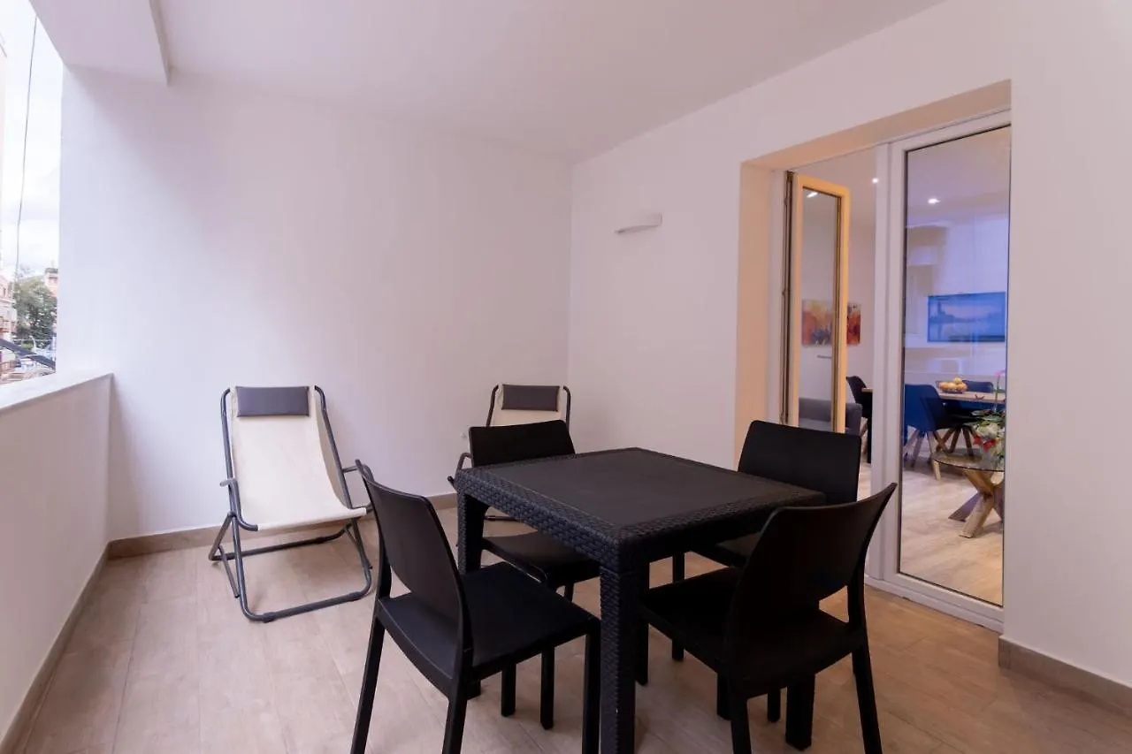 Sarale Apartments Палермо